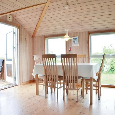 Three-bedroom Holiday In