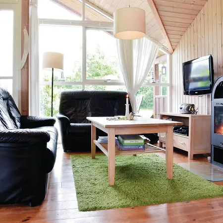Prázdninový dům Three-bedroom Holiday In